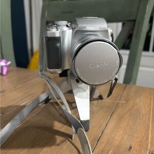 Fujifilm Silver Digital Camera with Advanced Features